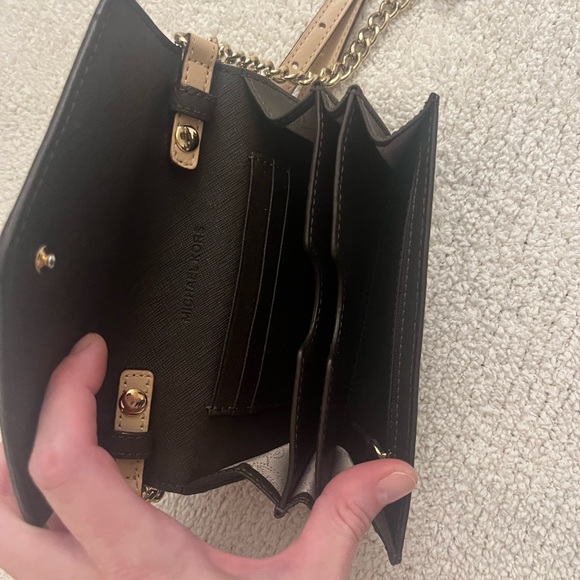 Michael Kors Black Crossbody Bag with Gold Chain Design - Picture 4 of 5